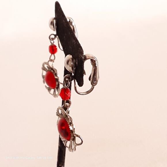 Dangle Drop Flower Earrings Red Central Stones On Silver Tone Petals - Picture 4 of 10